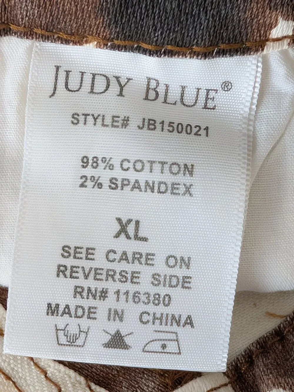 Judy Blue Women's Brown & White Cow Print Shorts Size XL
